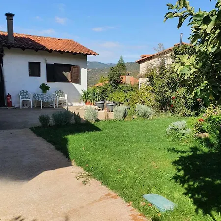 Ξενώνας Ελένη Kalavryta Exterior photo