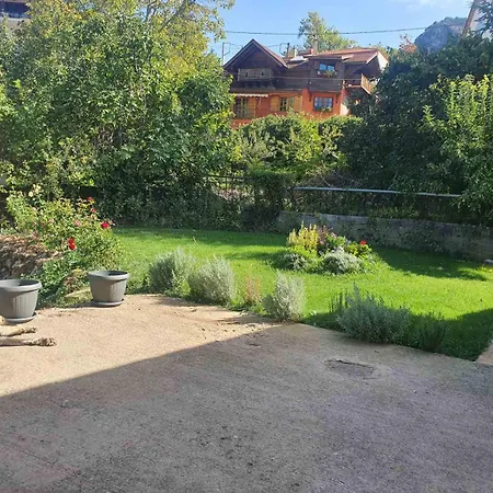 Ξενώνας Ελένη Kalavryta Exterior photo